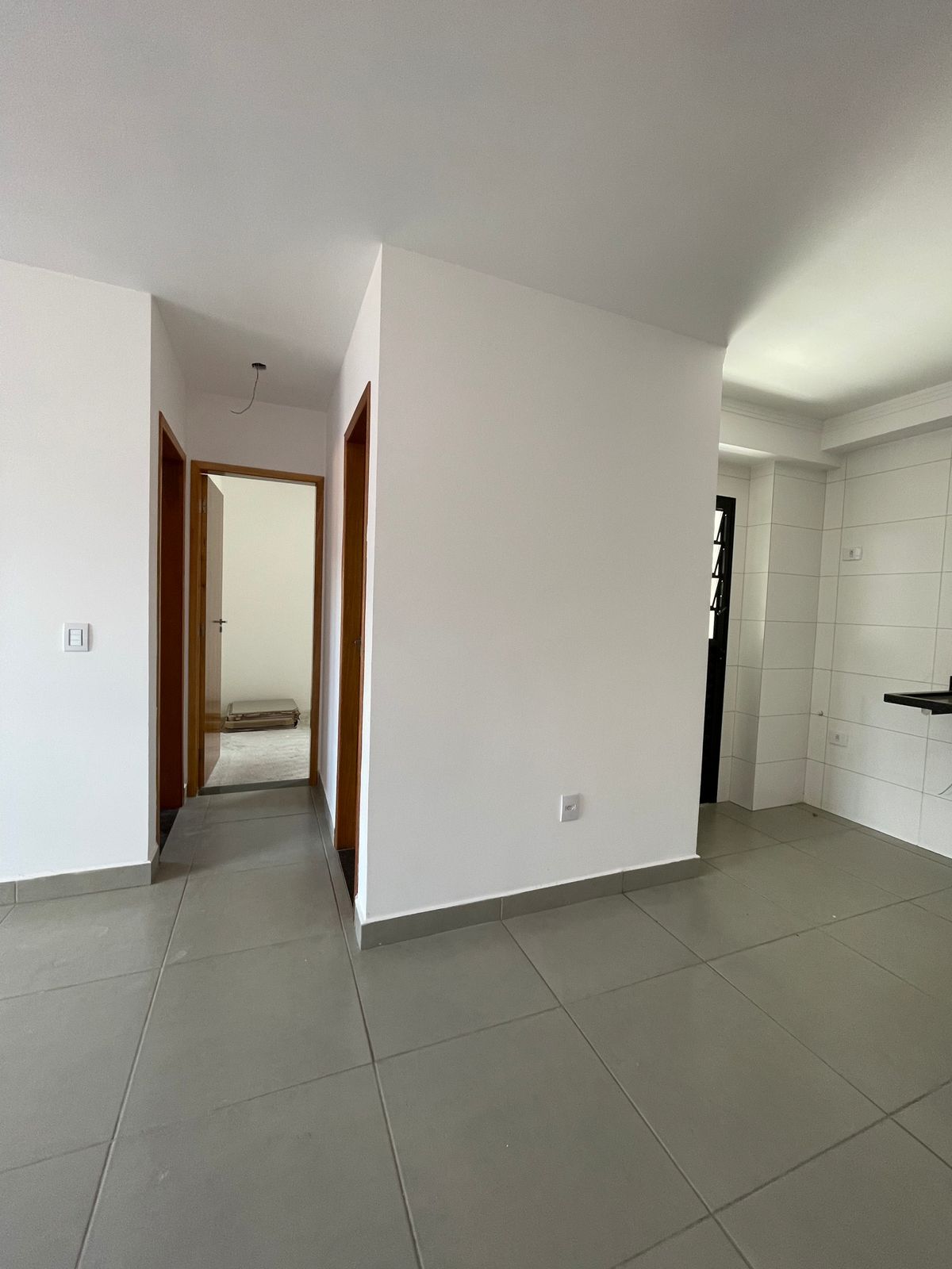 Sala integrada com corredor